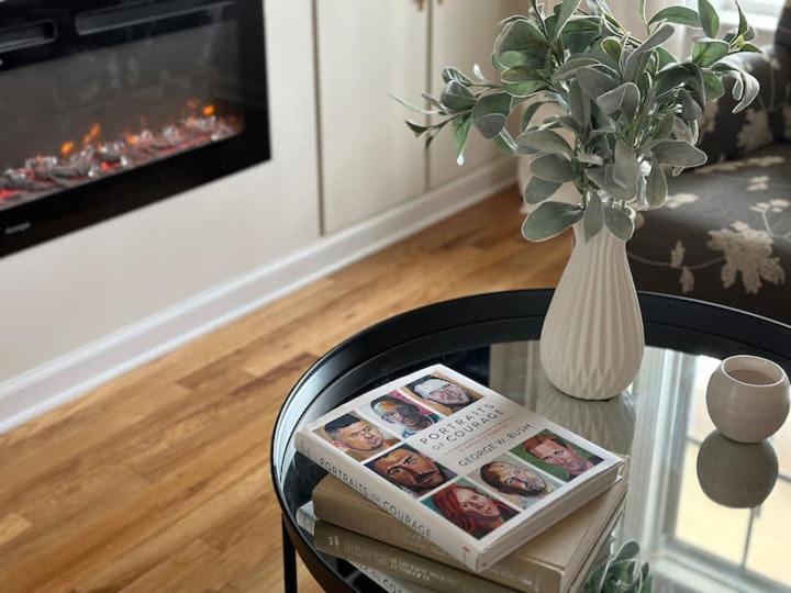Vine City Home - Duplex - 3 Mins From Gwcc & Mercedes- Benz Stadium Atlanta Phòng bức ảnh